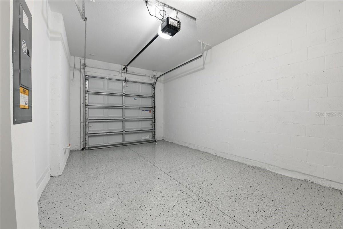 Image 27 of 38 For 8066 Swan Mist Way