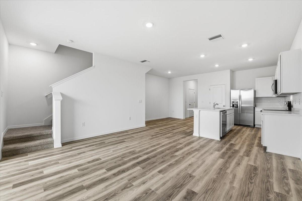 Image 3 of 38 For 8066 Swan Mist Way