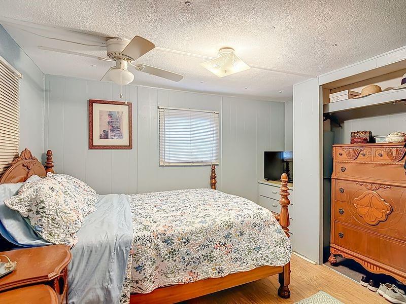 Image 17 of 35 For 8145 Campbell Court