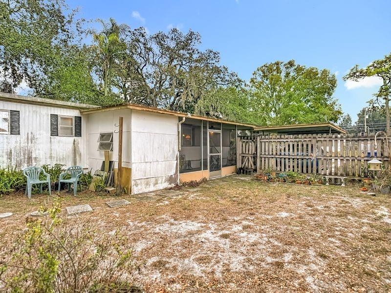 Image 27 of 35 For 8145 Campbell Court