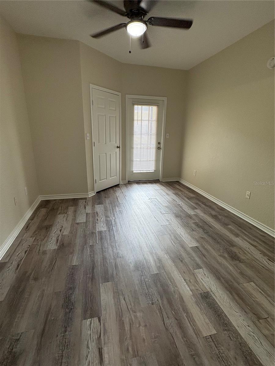 Image 16 of 19 For 4323 Bayside Village Drive 202