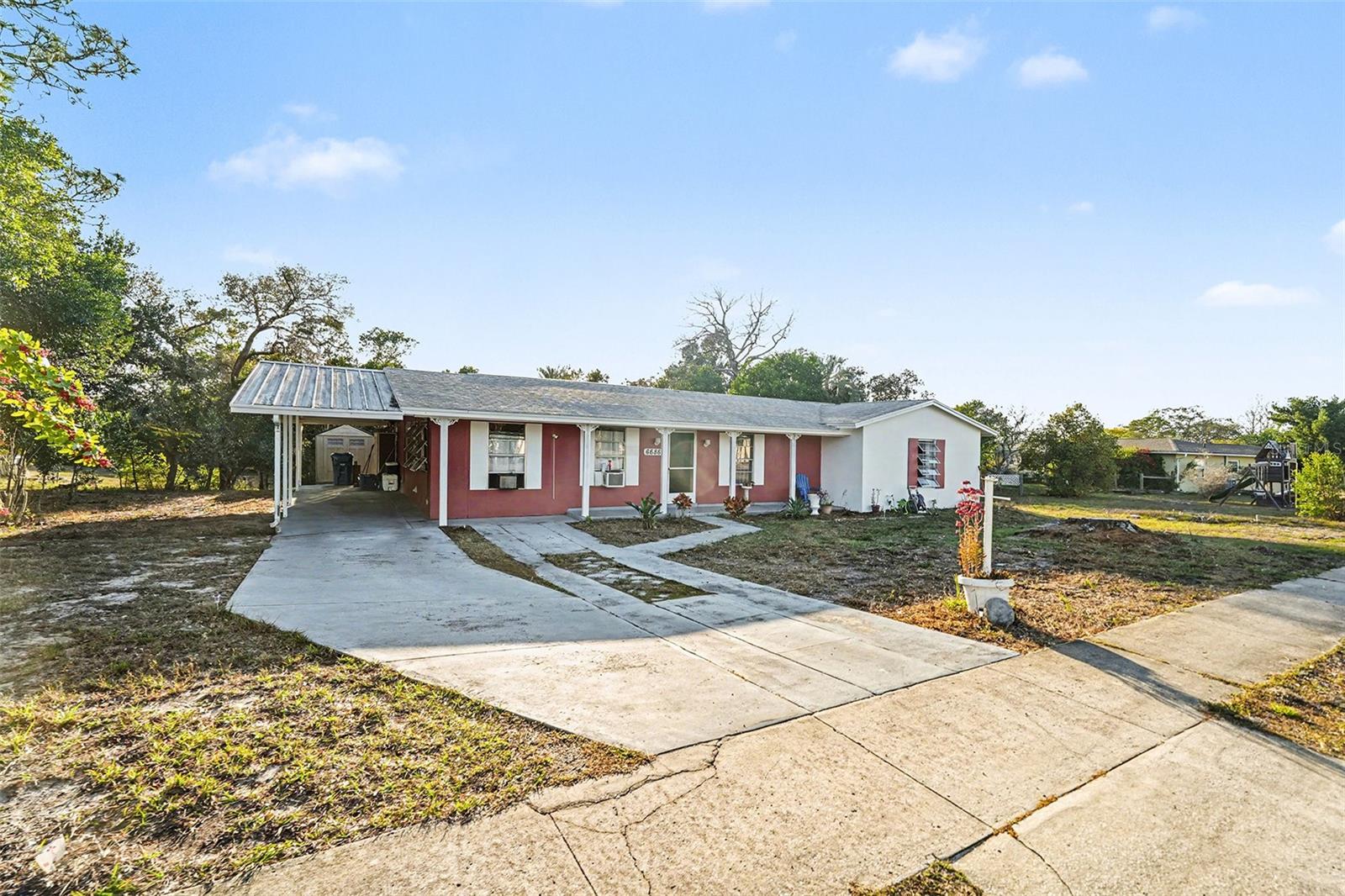 Image 3 of 29 For 6686 Treehaven Drive