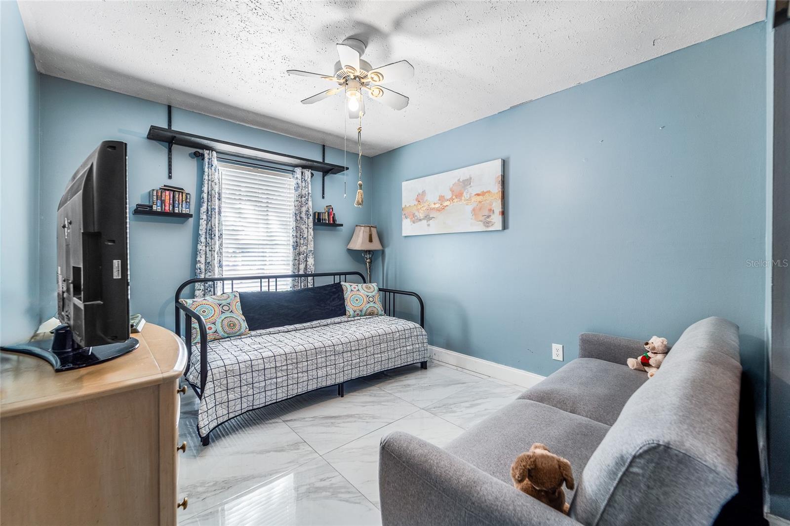 Listing photo id 8 for 1539 Highcrest Circle