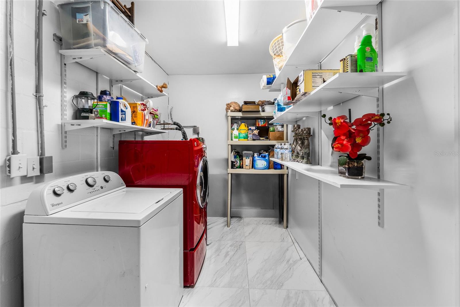 Listing photo id 23 for 1539 Highcrest Circle