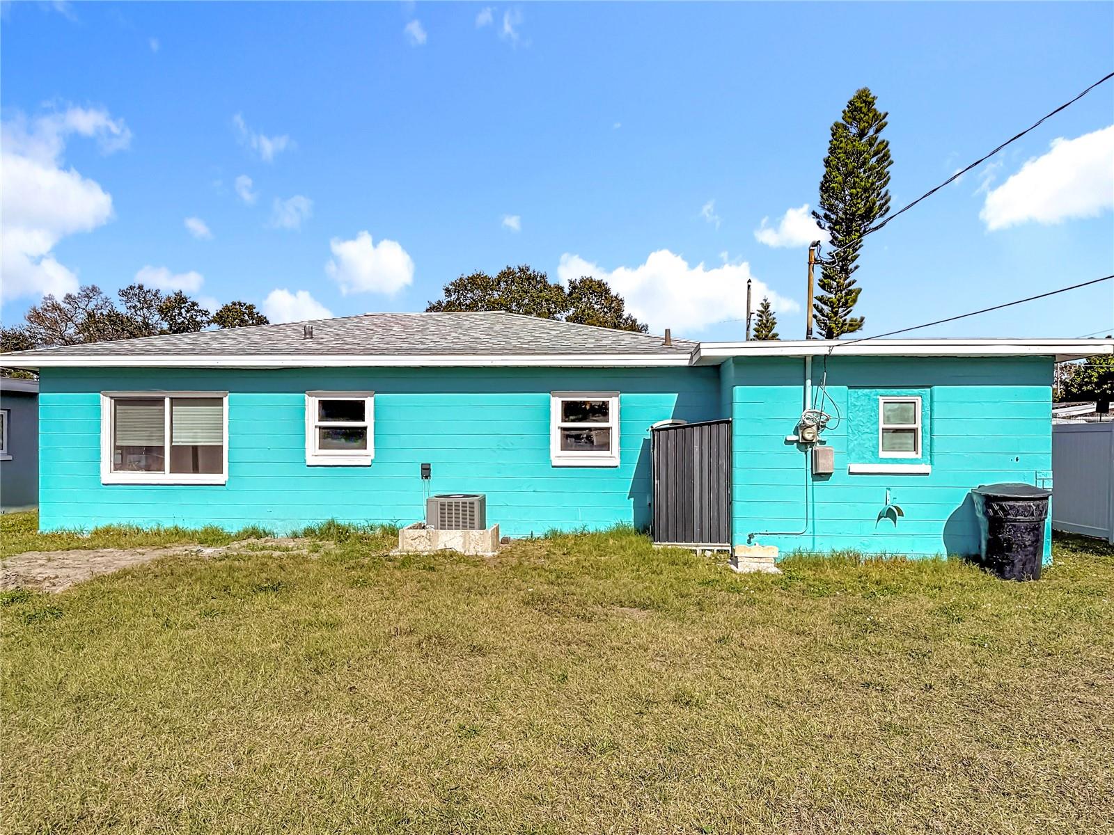 Image 39 of 56 For 5810 Tangerine Avenue S