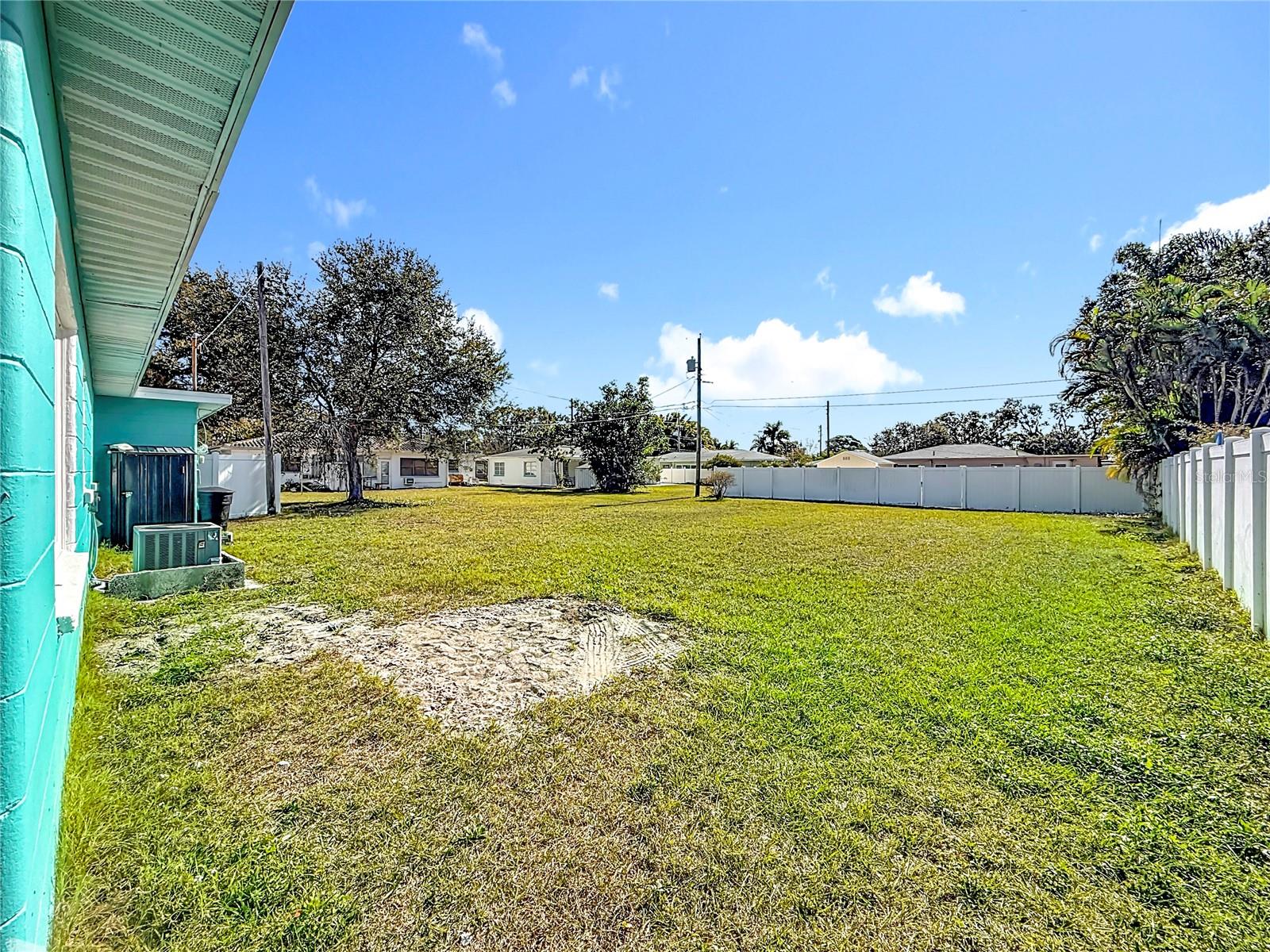 Image 40 of 56 For 5810 Tangerine Avenue S