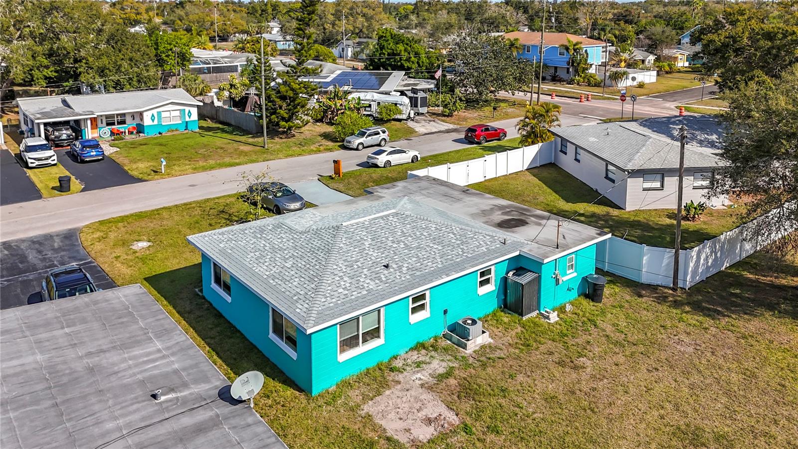 Image 42 of 56 For 5810 Tangerine Avenue S