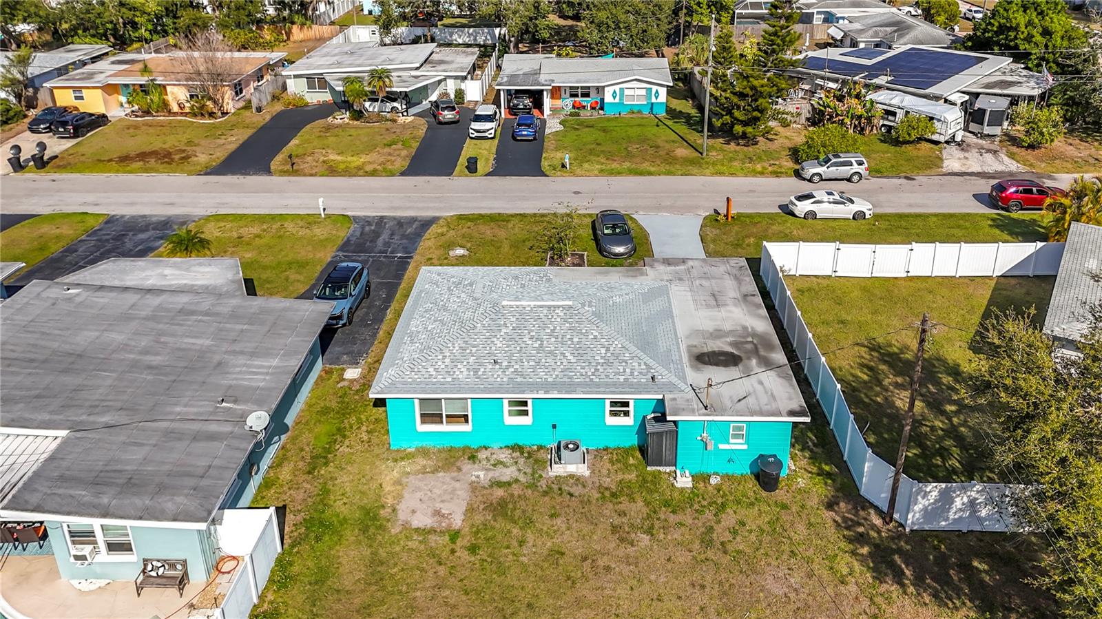 Image 43 of 56 For 5810 Tangerine Avenue S