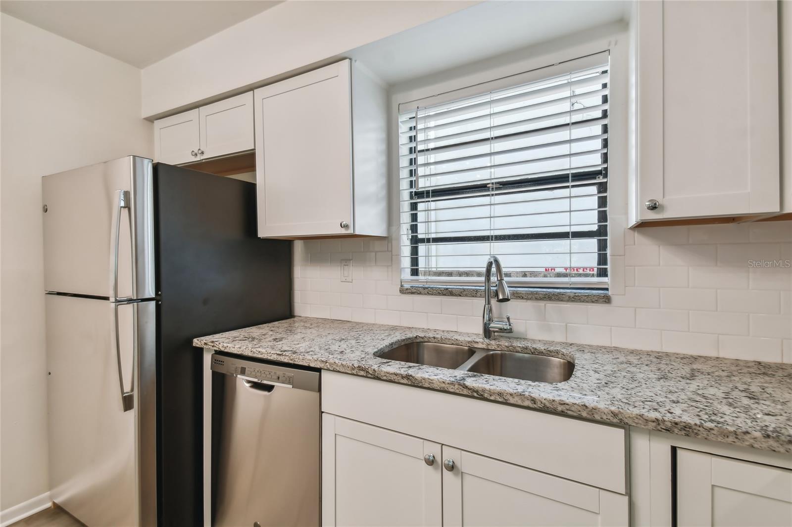 Image 10 of 31 For 3810 Cleveland Street B