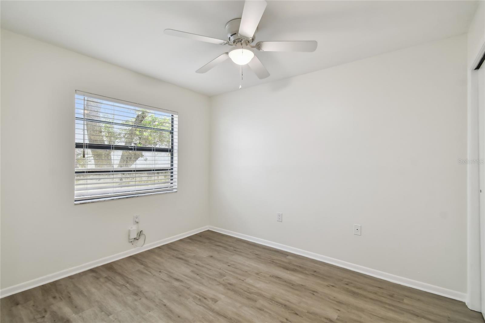 Image 11 of 31 For 3810 Cleveland Street B