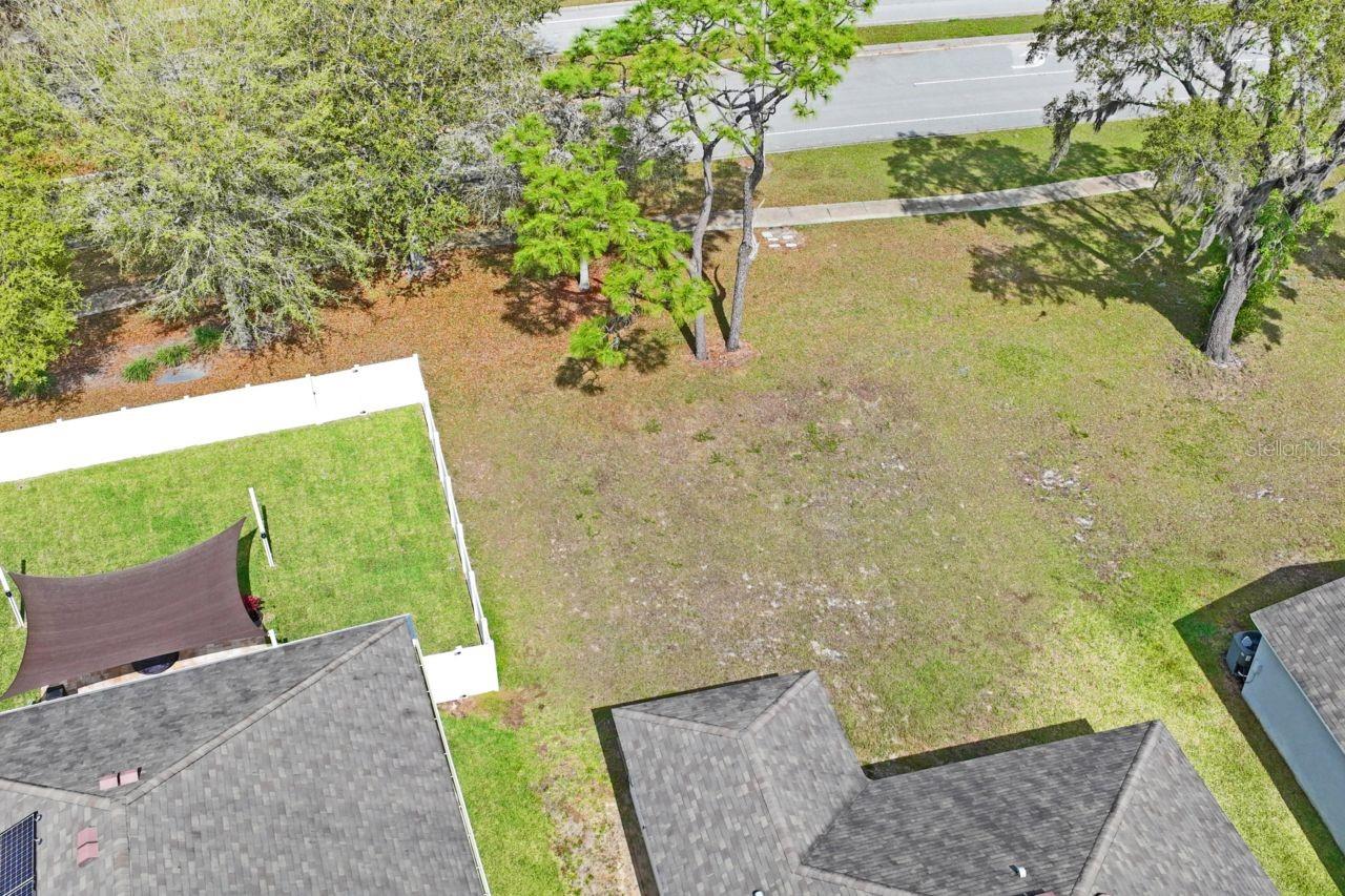 Image 39 of 61 For 571 Old Windsor Way