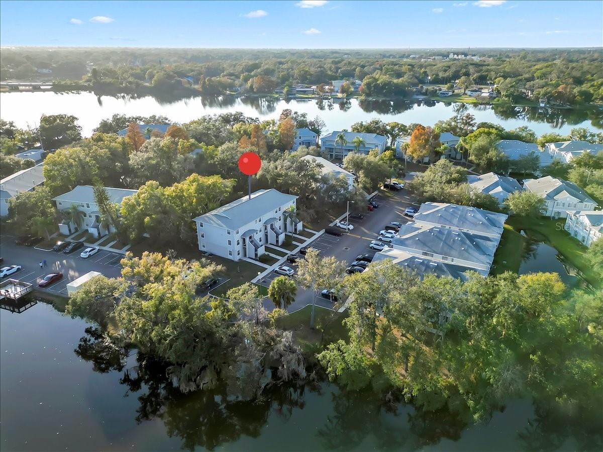 Listing photo id 19 for 7128 Waterside Drive 7128