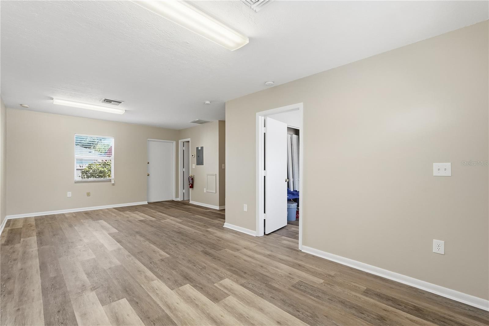 Image 15 of 33 For 500 Tarpon Avenue