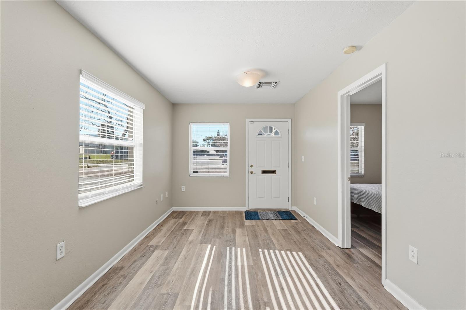 Image 22 of 33 For 500 Tarpon Avenue