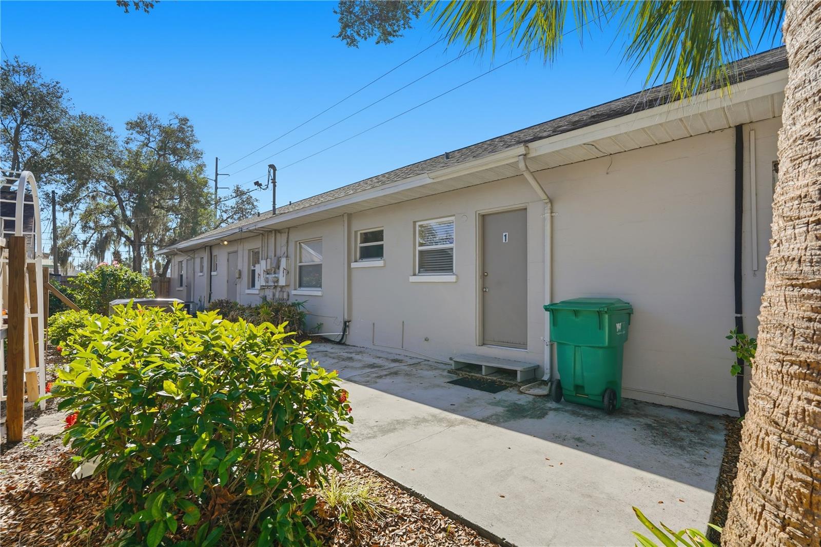 Image 29 of 33 For 500 Tarpon Avenue