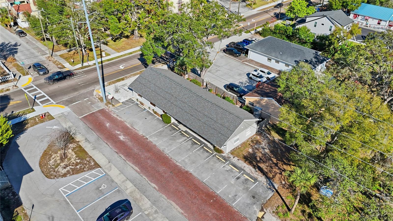 Image 32 of 33 For 500 Tarpon Avenue