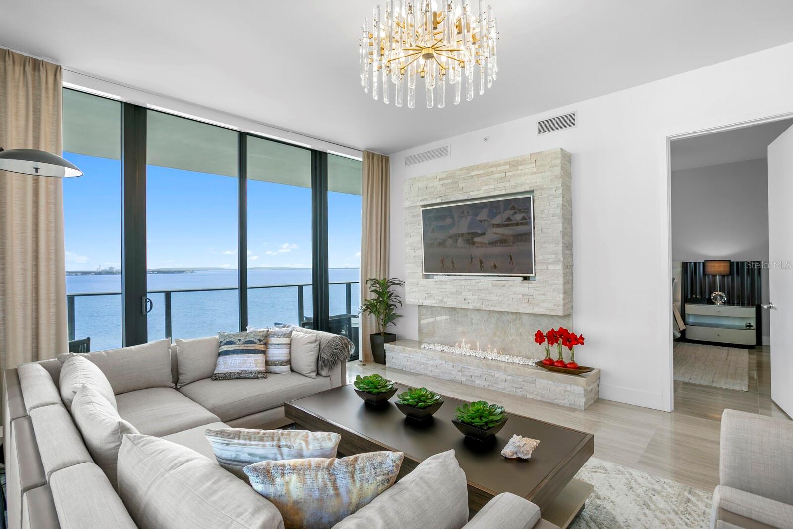Listing photo id 10 for 3101 Bayshore Boulevard 801