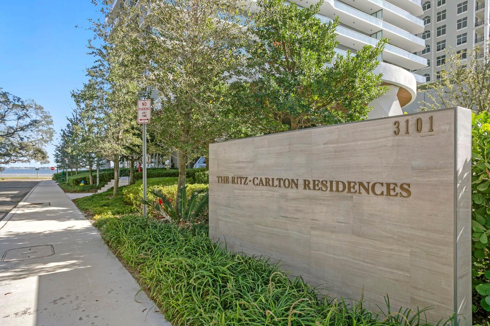 Listing photo id 0 for 3101 Bayshore Boulevard 801