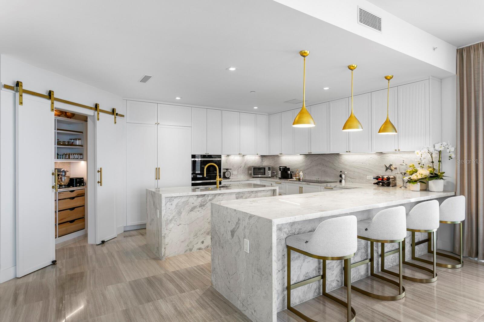 Listing photo id 30 for 3101 Bayshore Boulevard 801