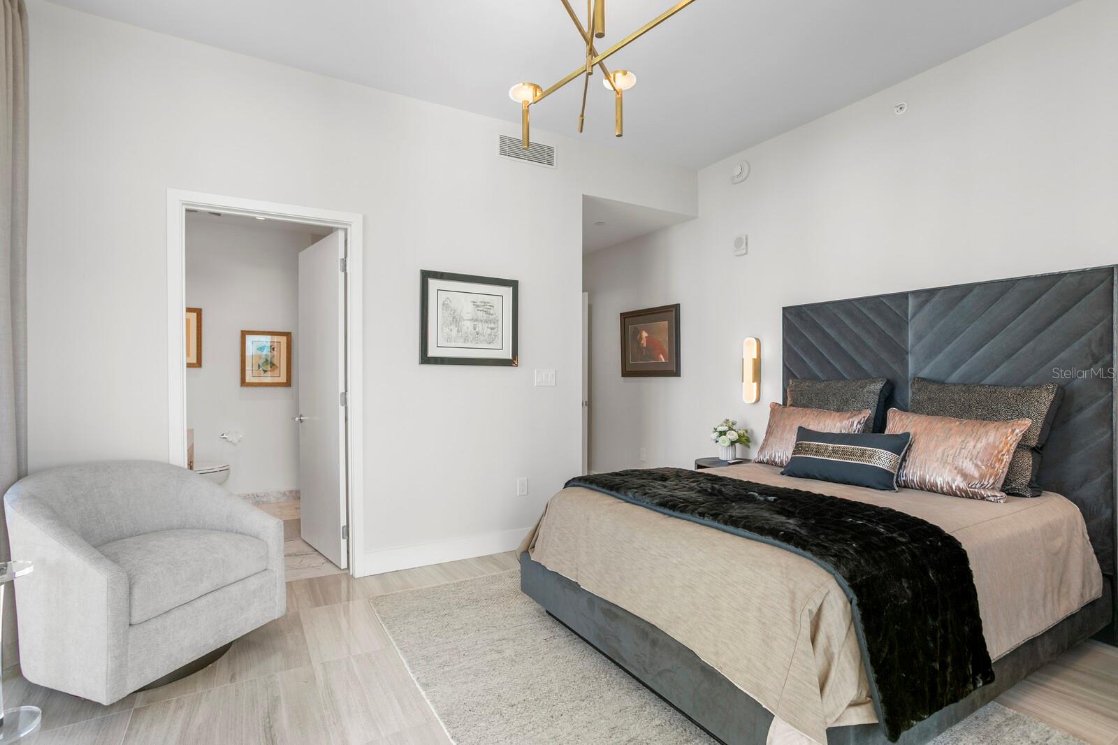 Listing photo id 39 for 3101 Bayshore Boulevard 801