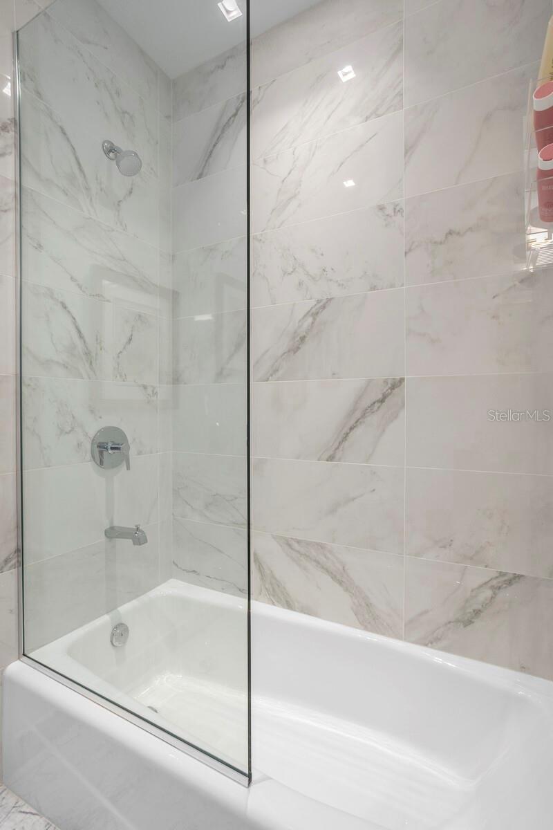 Listing photo id 46 for 3101 Bayshore Boulevard 801