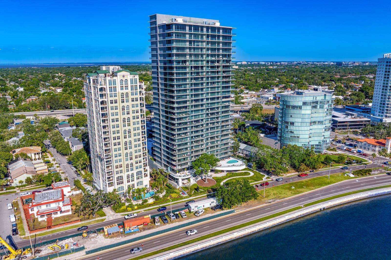 Listing photo id 51 for 3101 Bayshore Boulevard 801