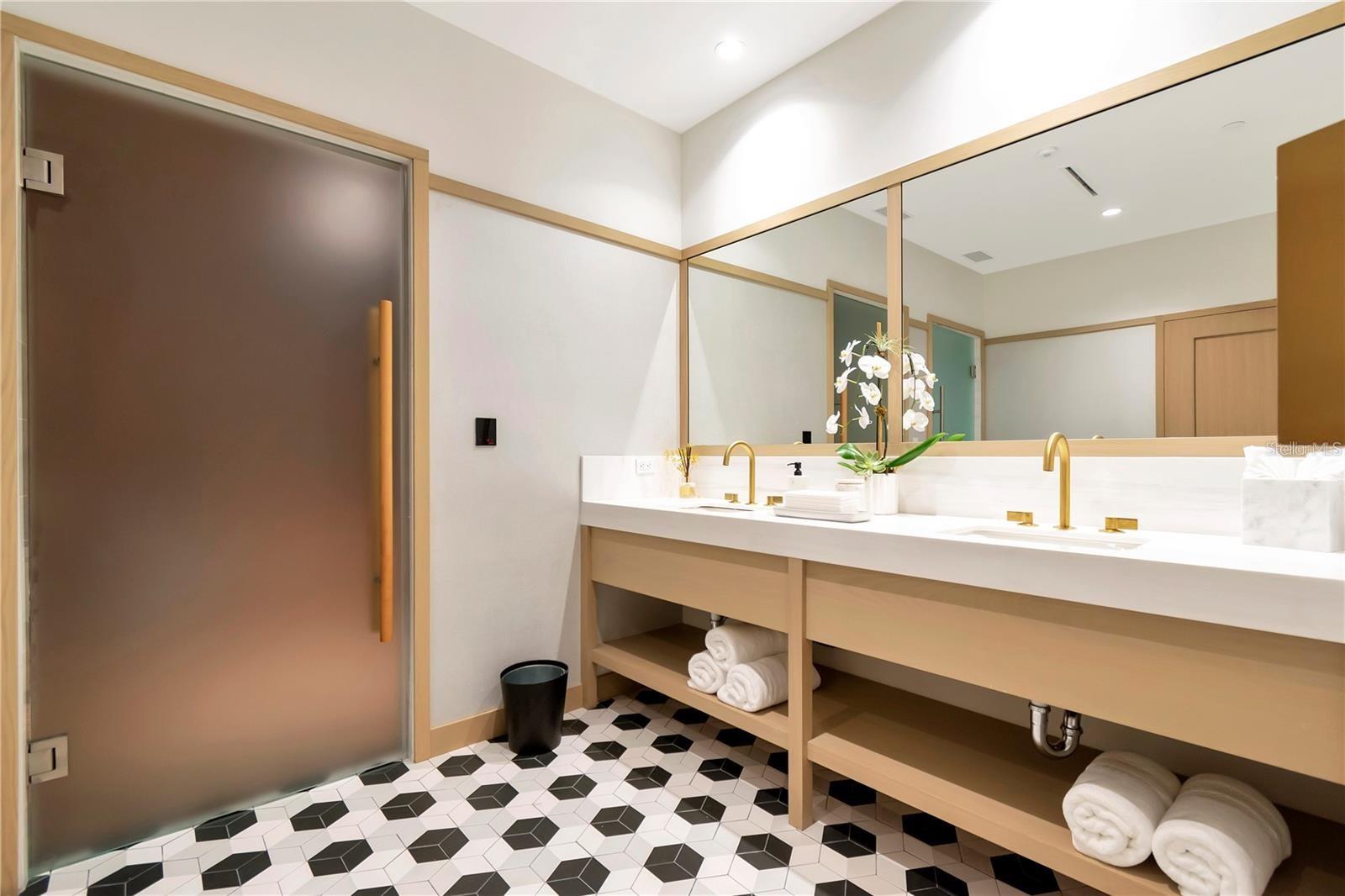 Listing photo id 79 for 3101 Bayshore Boulevard 801