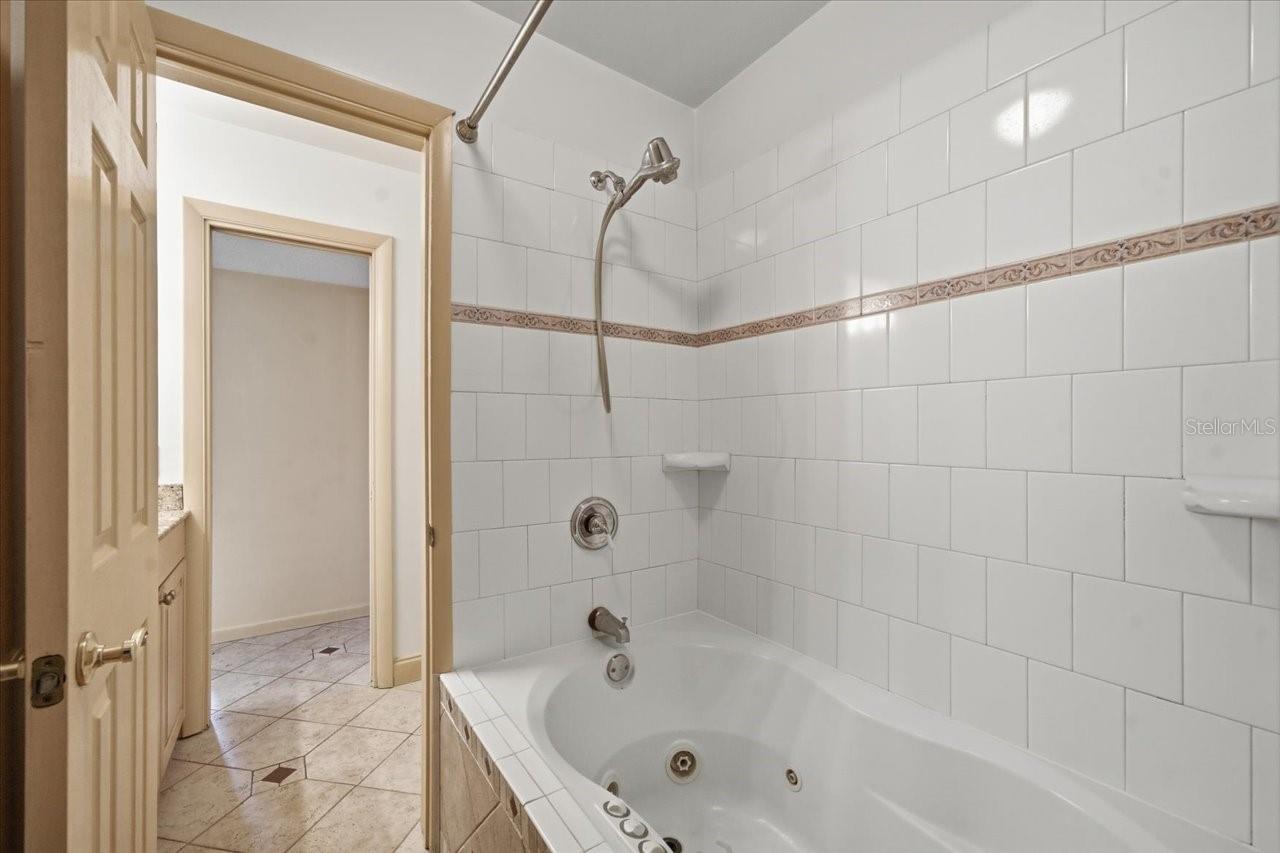 Image 25 of 55 For 231 Skiff Point 7