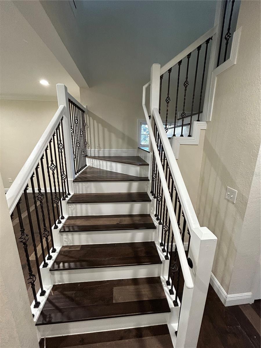 Image 28 of 44 For 8006 Rome Avenue