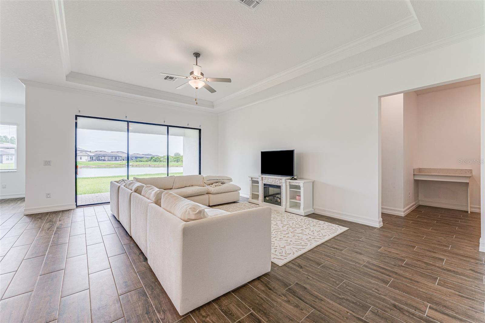 Image 9 of 50 For 21378 Snowy Orchid Terrace