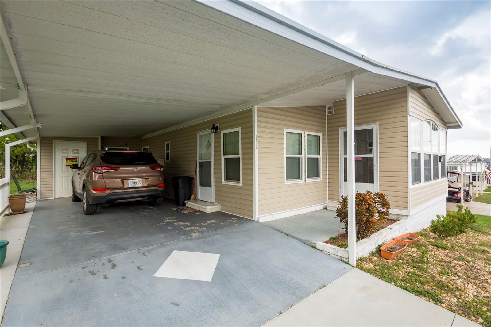 Listing photo id 0 for 7154 El Meyers Street