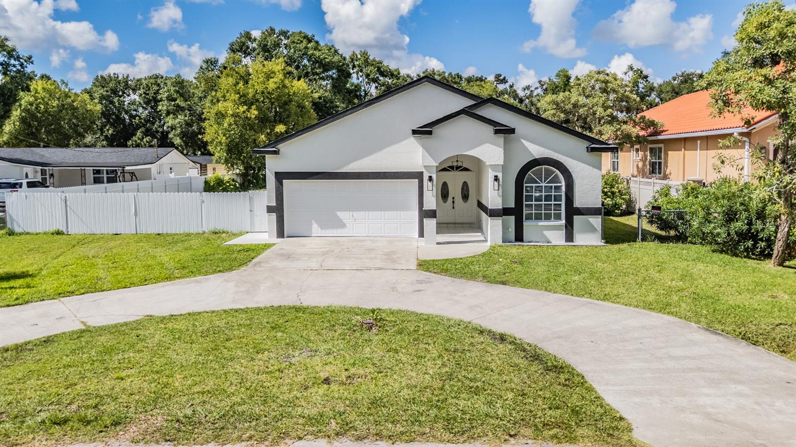 Image 2 of 40 For 8905 Hamilton Avenue