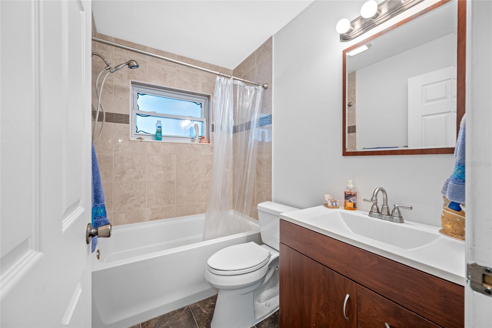 Image 33 of 36 For 1900 60th Way N