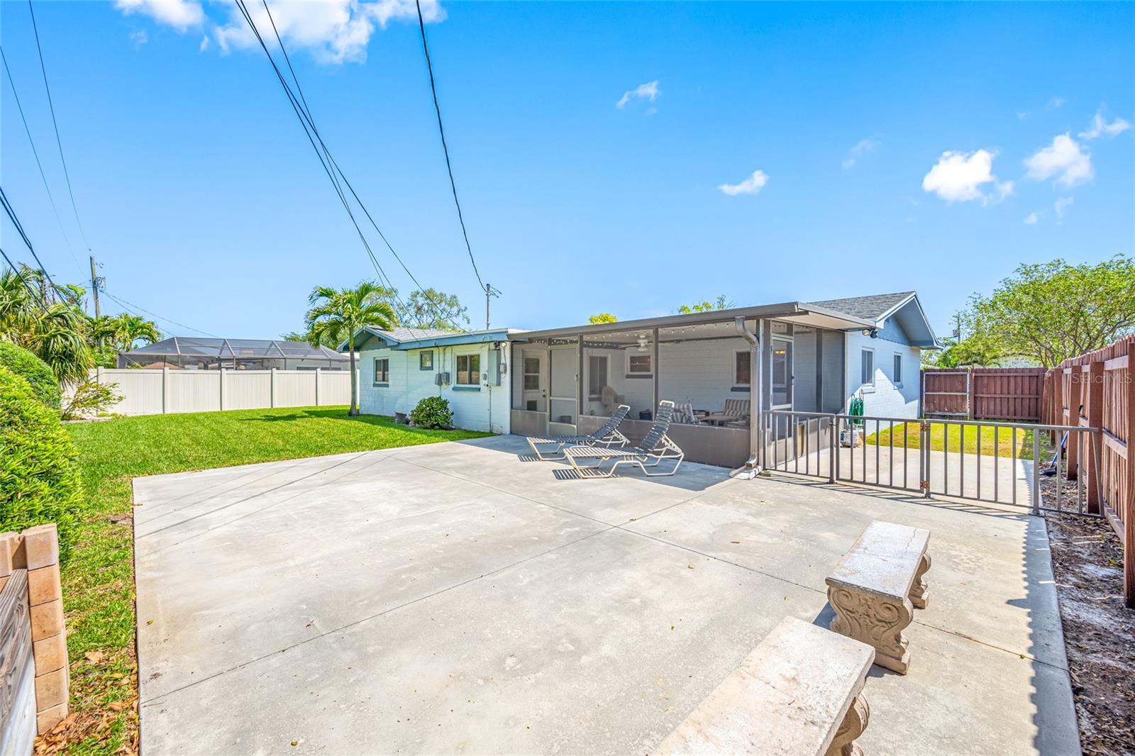 Image 4 of 36 For 1900 60th Way N