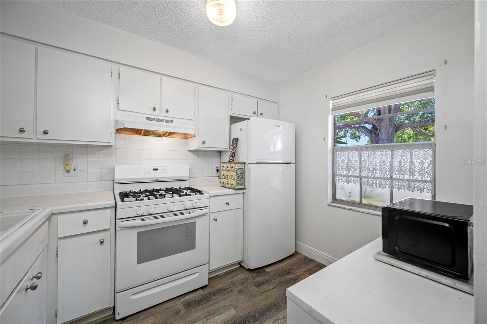 Image 8 of 58 For 2928 Feather Drive 7-b