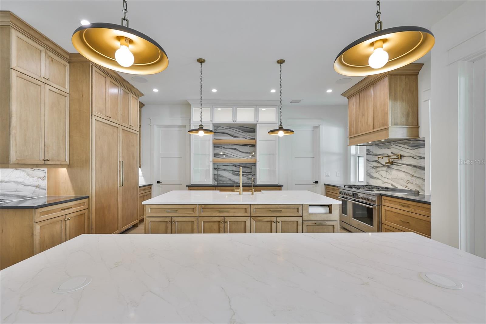 Image 37 of 100 For 4123 Corona Street