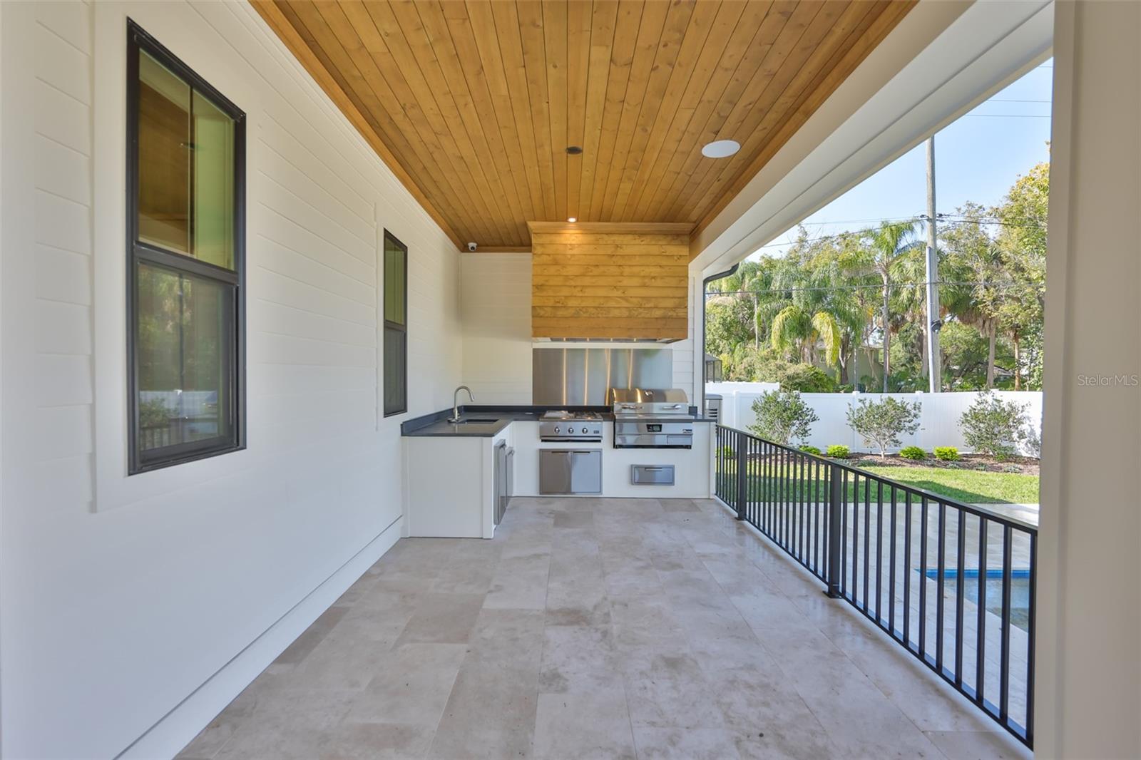 Image 86 of 100 For 4123 Corona Street