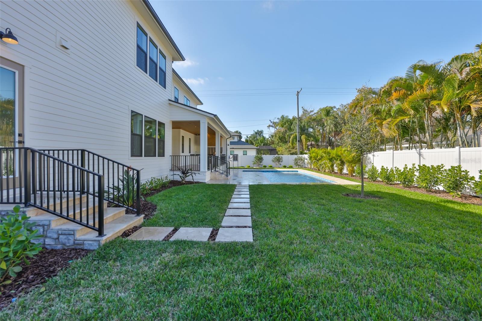 Image 89 of 100 For 4123 Corona Street