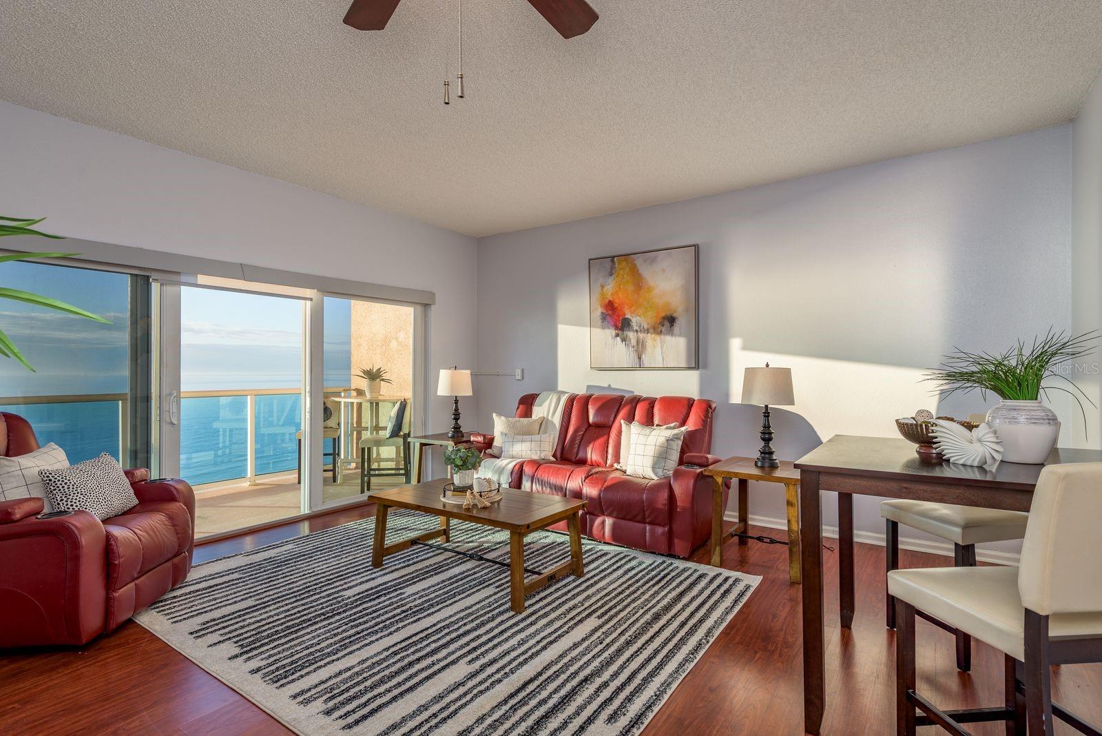 Image 4 of 26 For 880 Mandalay Avenue C809