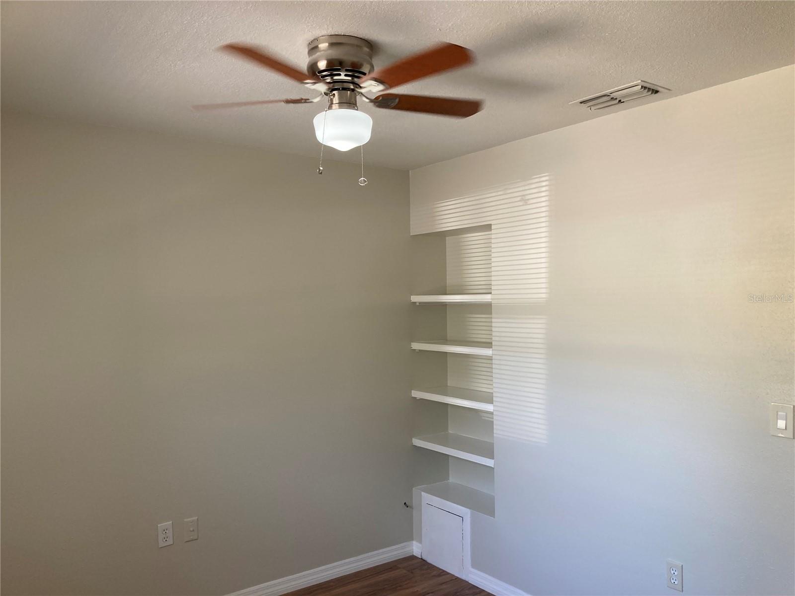 Image 11 of 25 For 2028 29th Avenue N