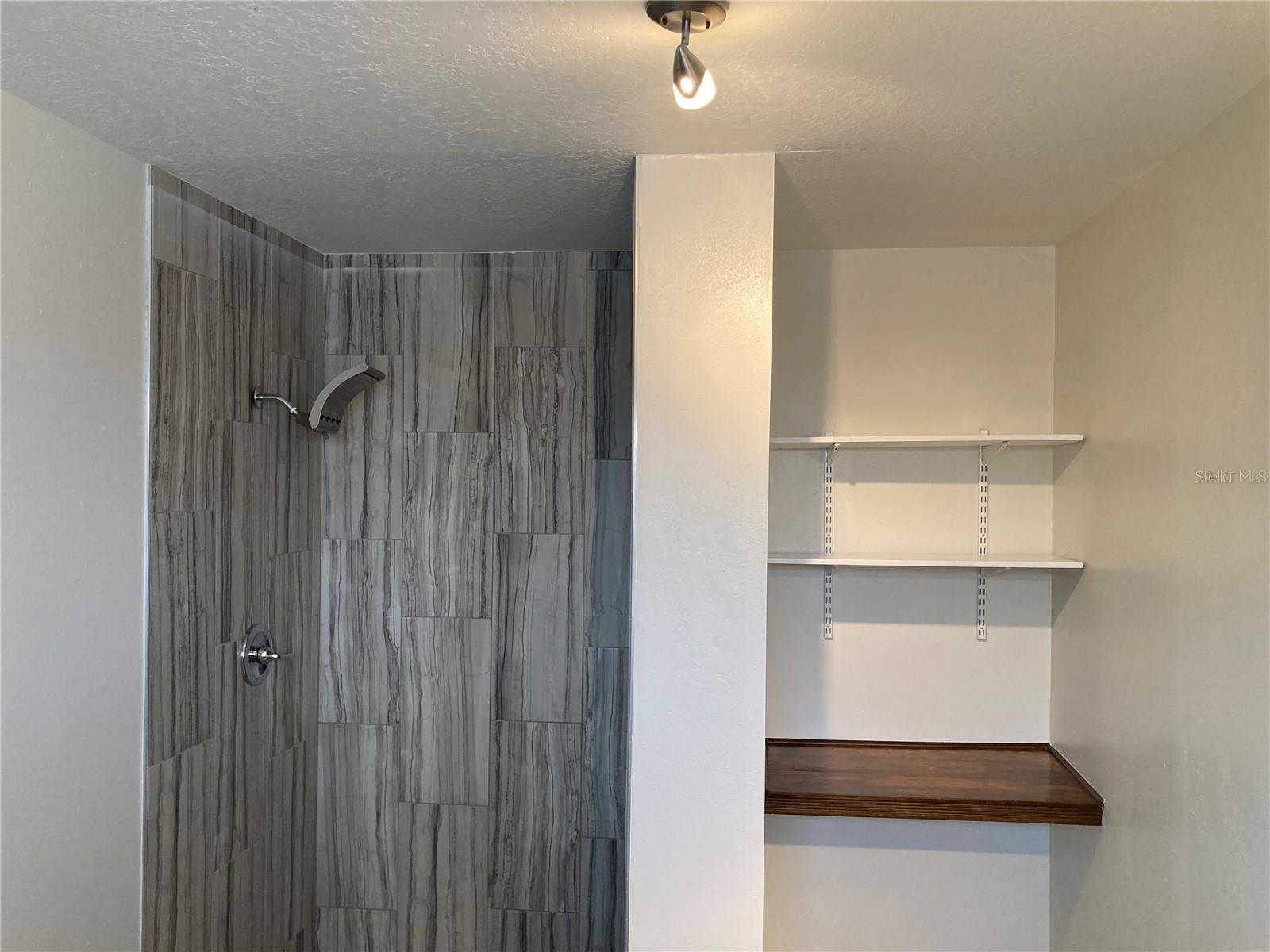 Image 18 of 25 For 2028 29th Avenue N