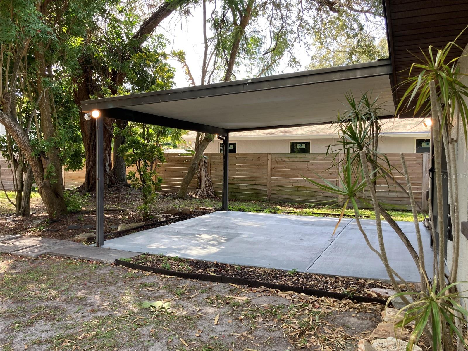 Image 22 of 25 For 2028 29th Avenue N