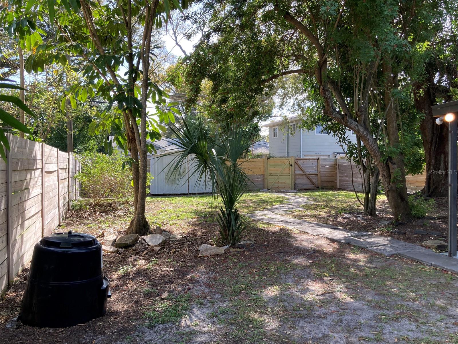 Image 23 of 25 For 2028 29th Avenue N