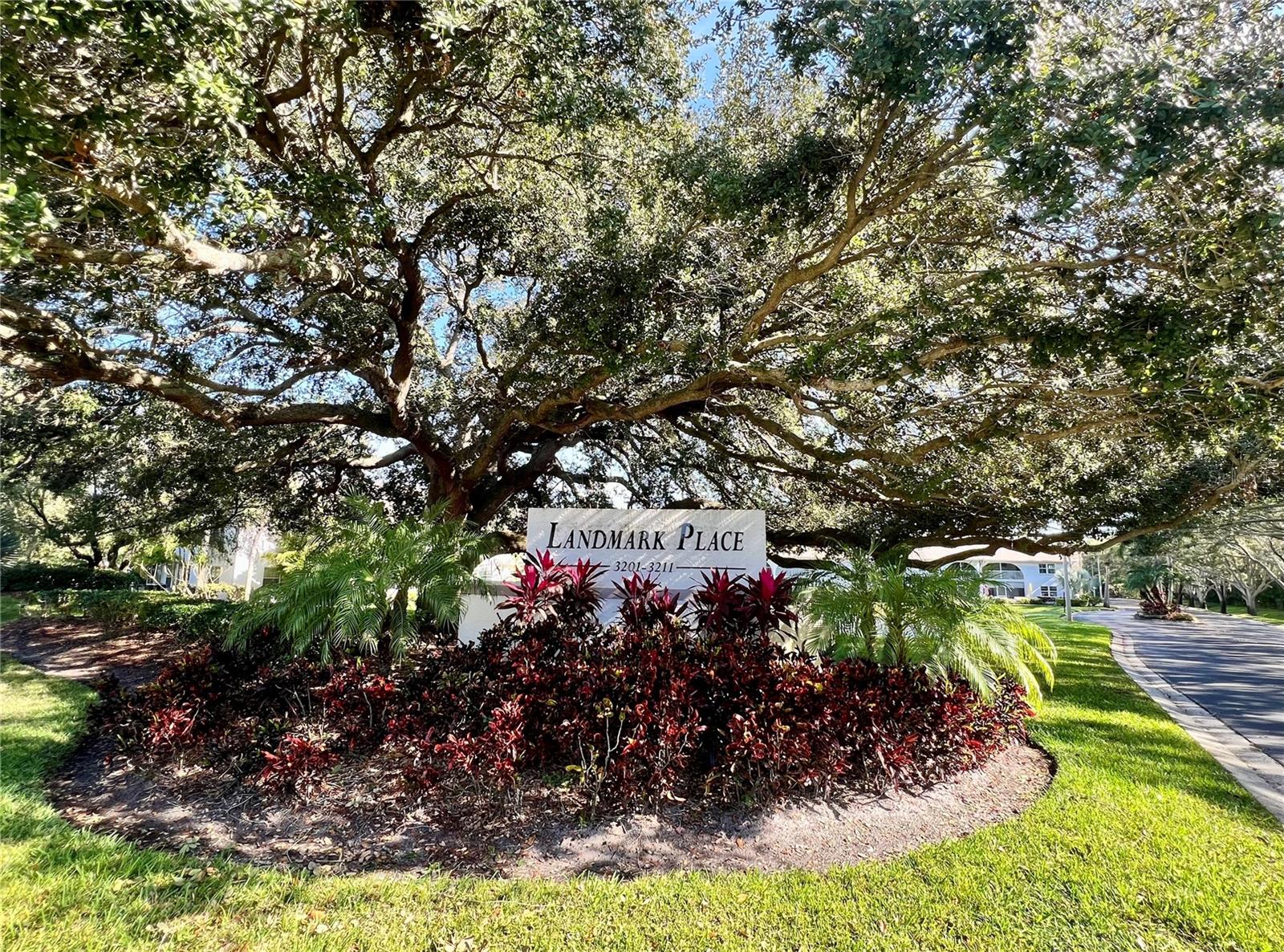 Image 20 of 21 For 3203 Landmark Drive 2204