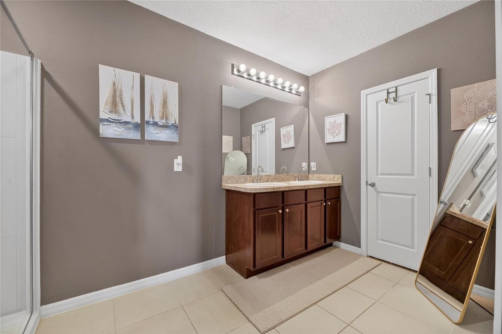 Image 43 of 71 For 10230 Geese Trail Circle