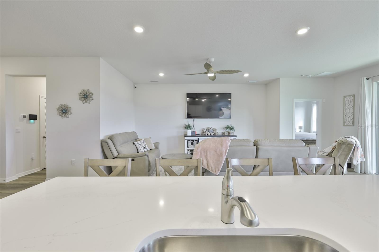 Image 12 of 47 For 5640 Silver Moonlight Drive