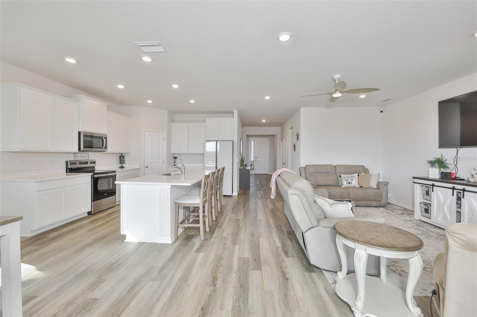 Image 14 of 47 For 5640 Silver Moonlight Drive