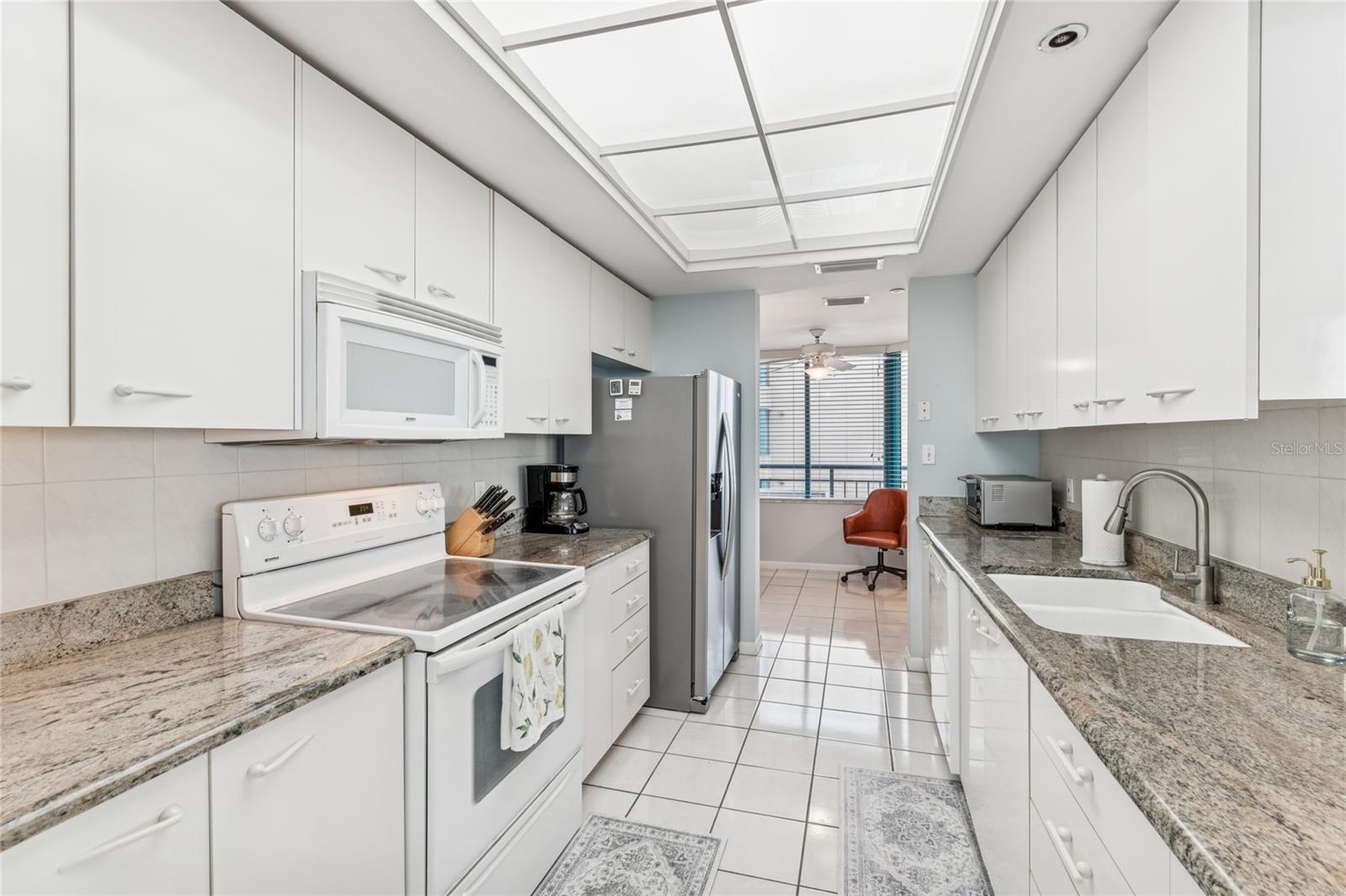 Image 4 of 54 For 1520 Gulf Boulevard 1707