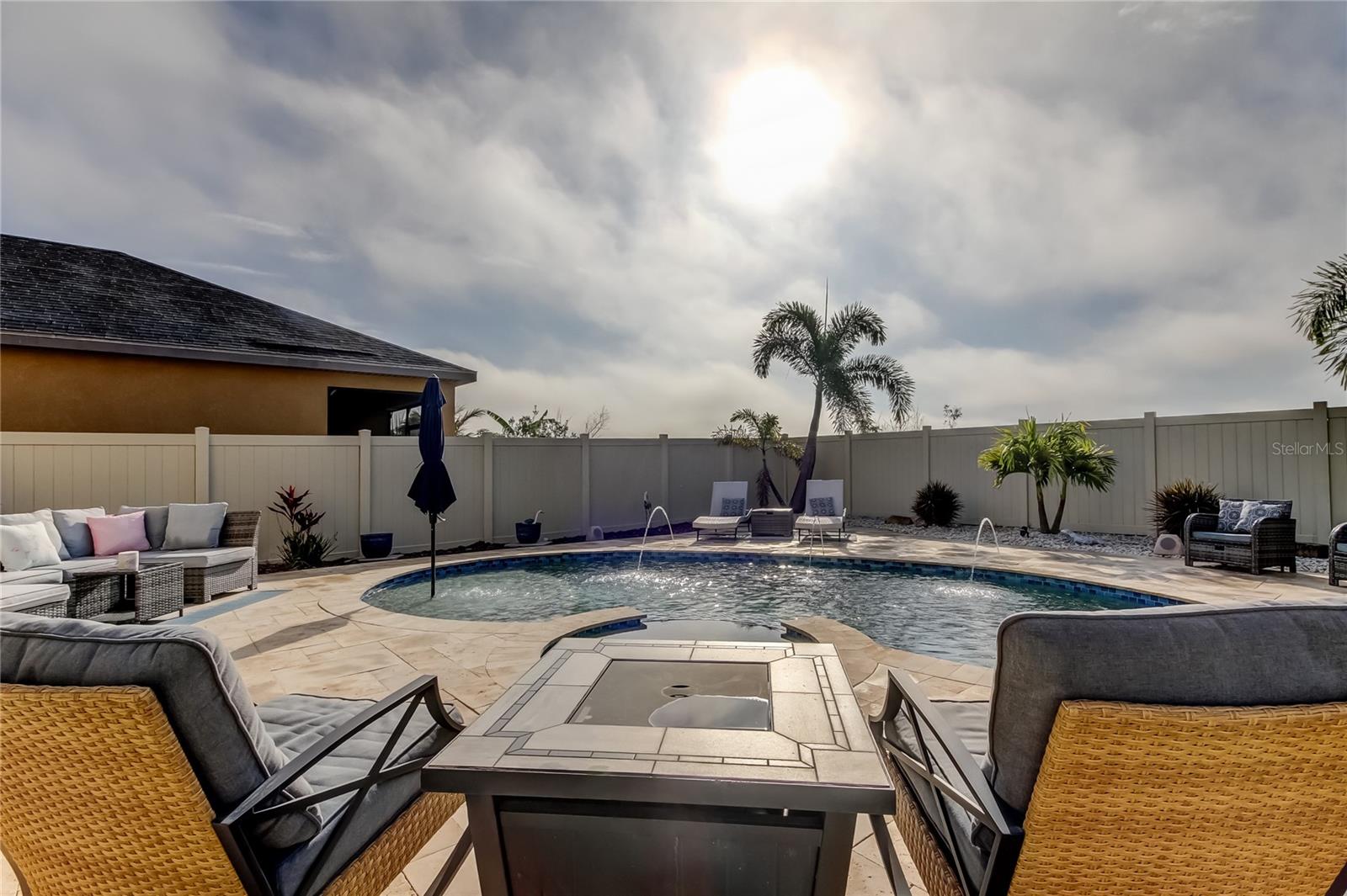 Image 62 of 77 For 10141 Newminster Loop