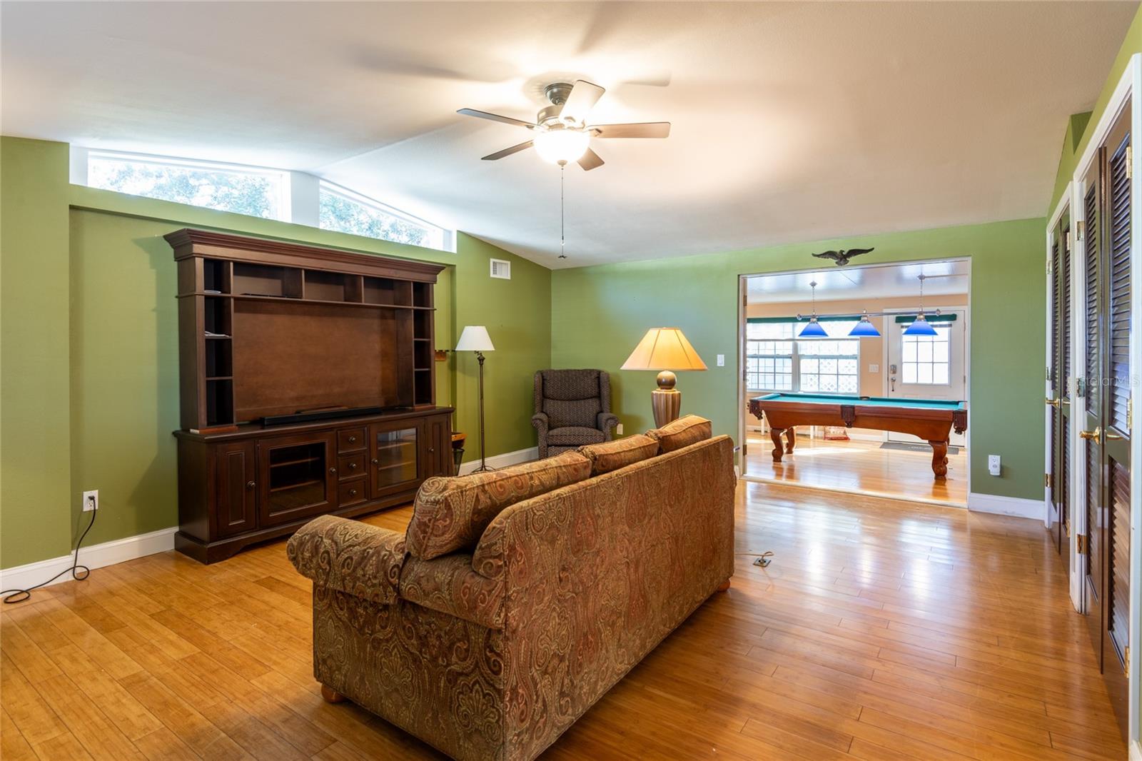 Image 8 of 41 For 21247 San Pablo Drive